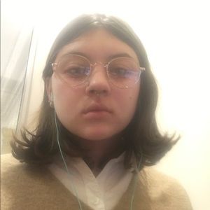 Meet your Posher, Elle